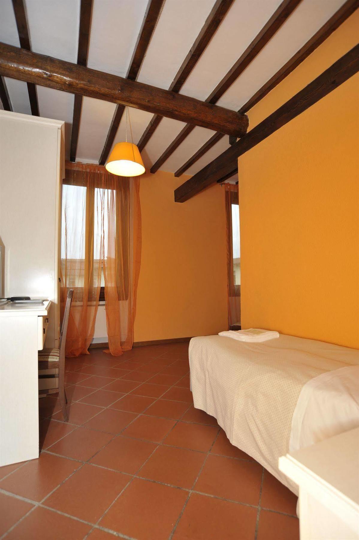 Soggiorno Laura - B&B Florenz Exterior foto